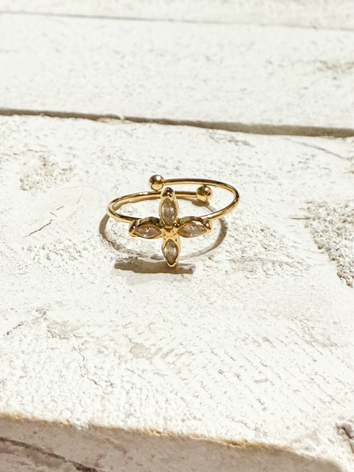 Anillo flor cristal