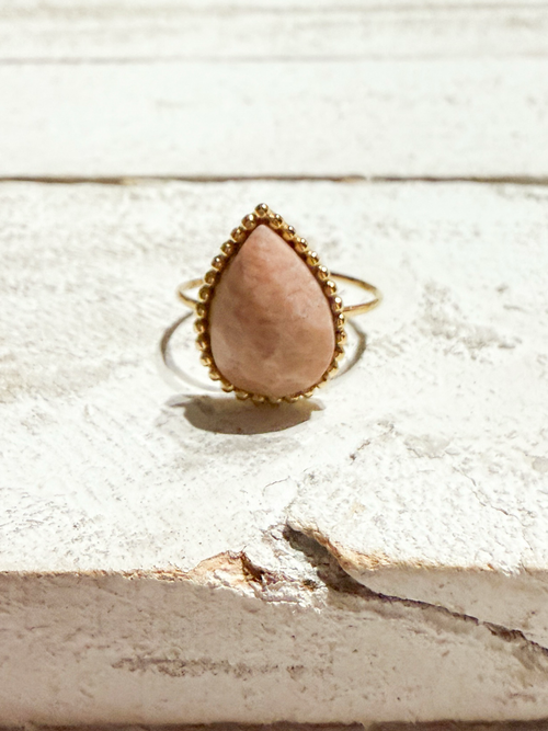 Anillo gota piedra sol facetada