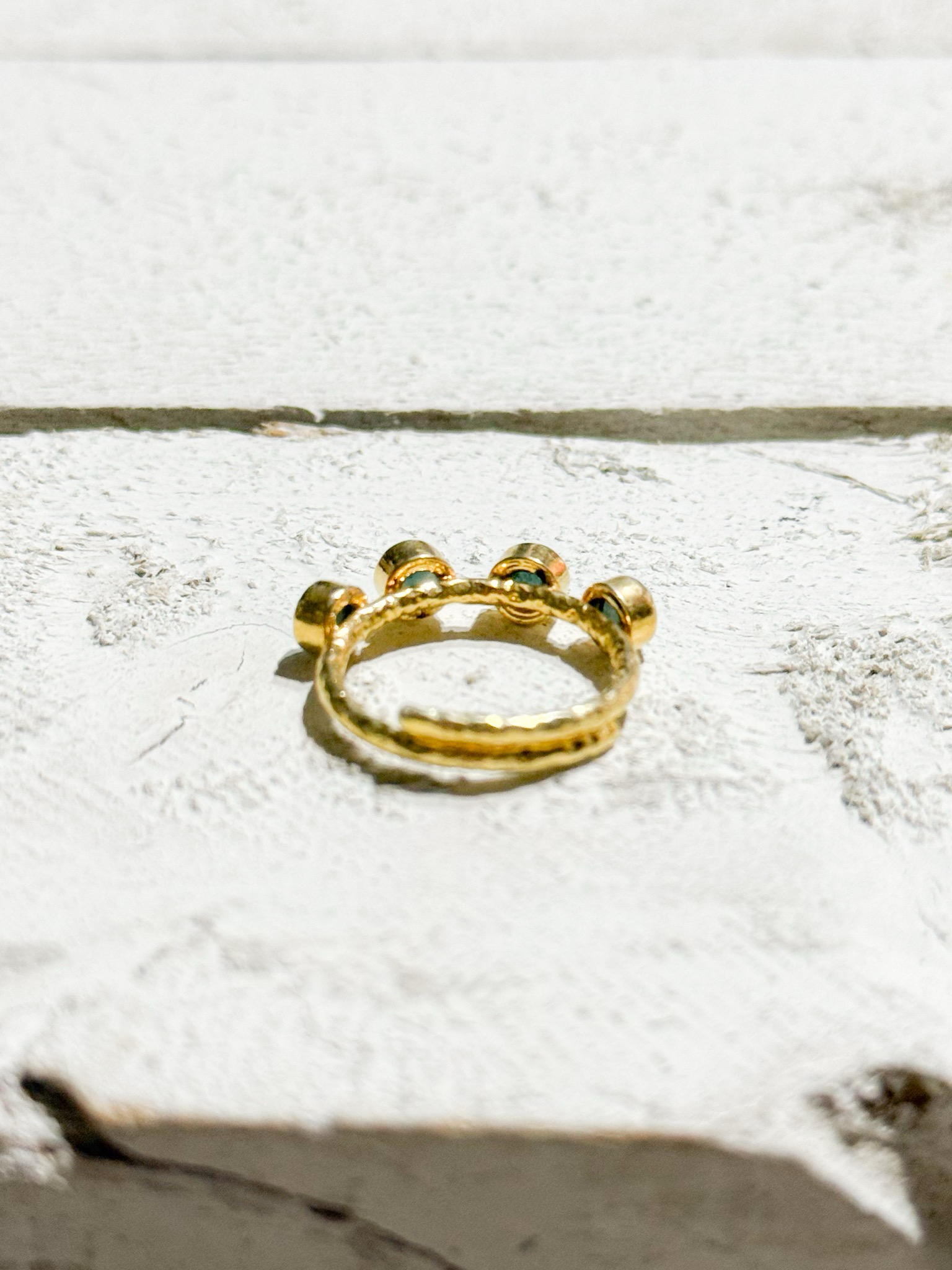 Anillo cuatro piedras