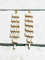Pendientes cascada fiesta natural