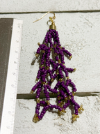 Pendientes pompón miyuki berenjena