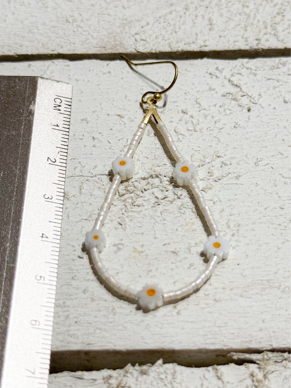 Pendientes gota margaritas natural
