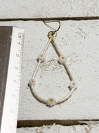 Pendientes gota margaritas natural