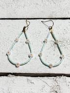 Pendientes gota margaritas agua