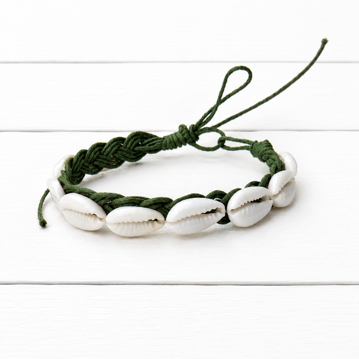 Pulsera conchas cuerda verde