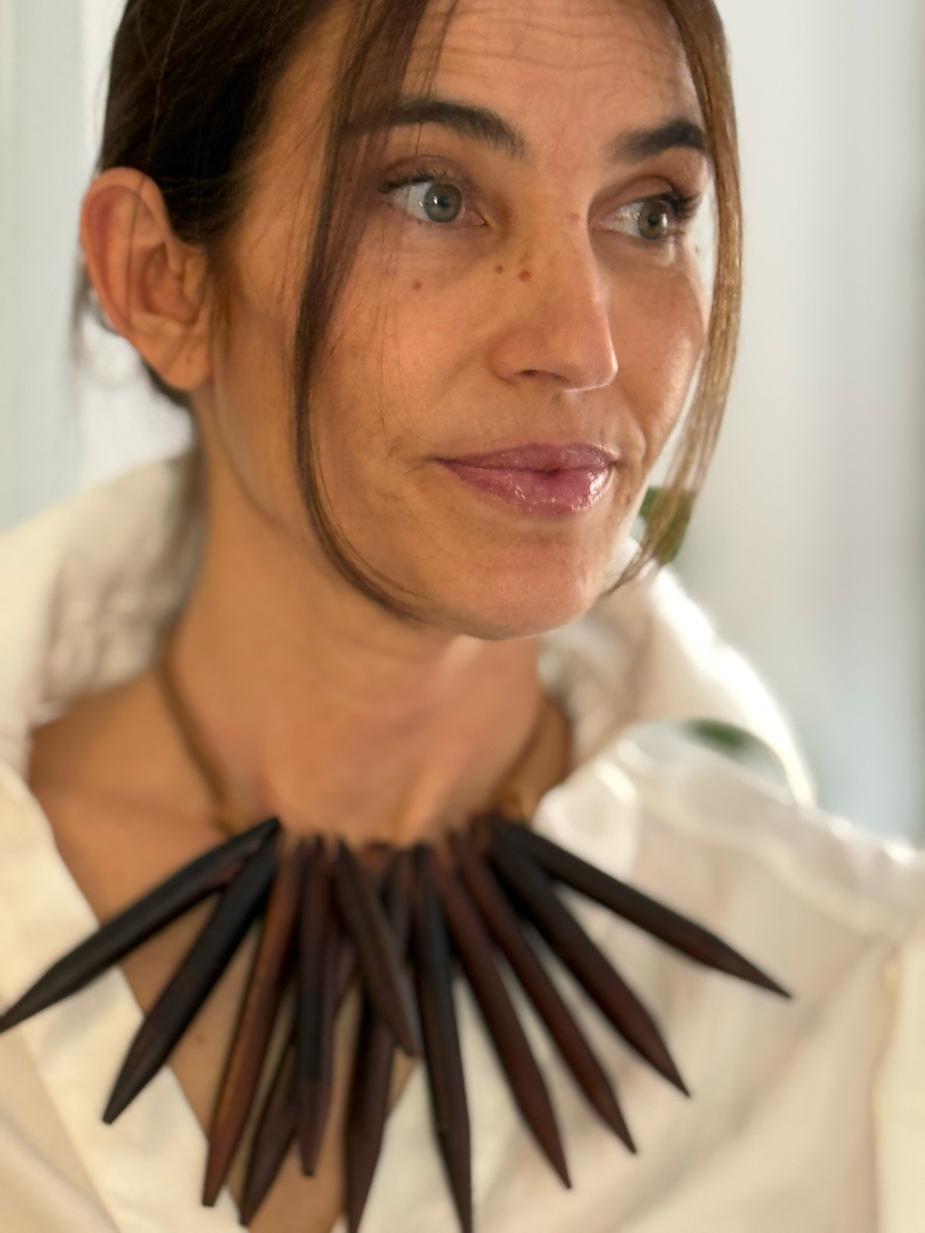 Gargantilla tribal madera