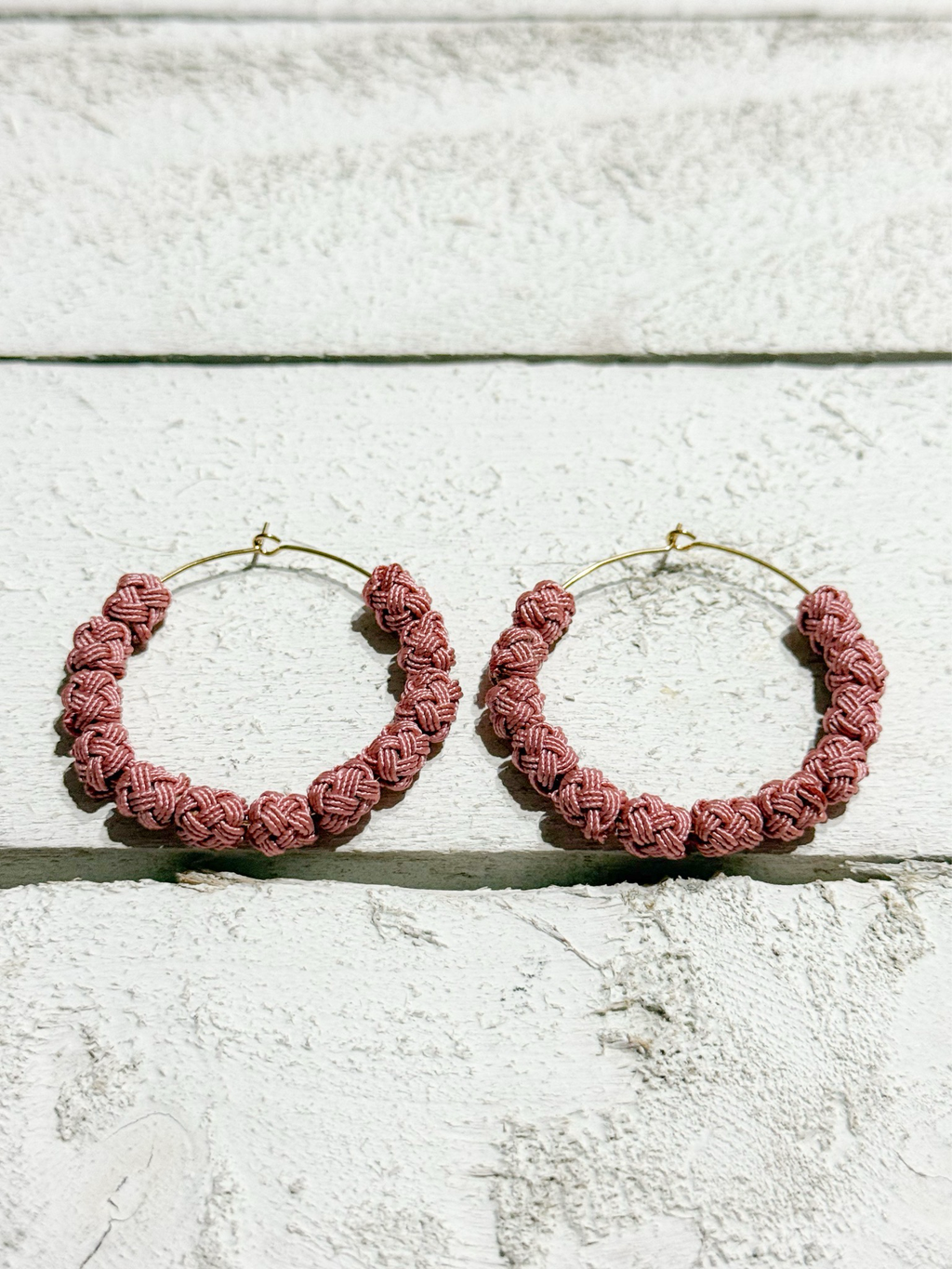 Pendientes aro pasamanería rosa