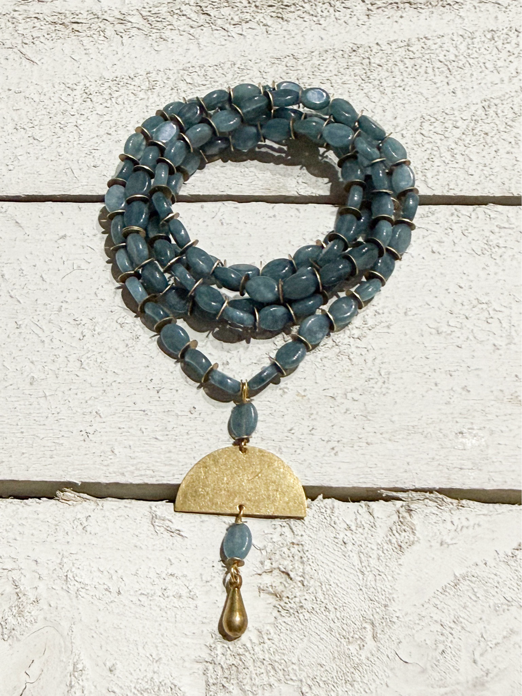 Collar verde piedra ovalada