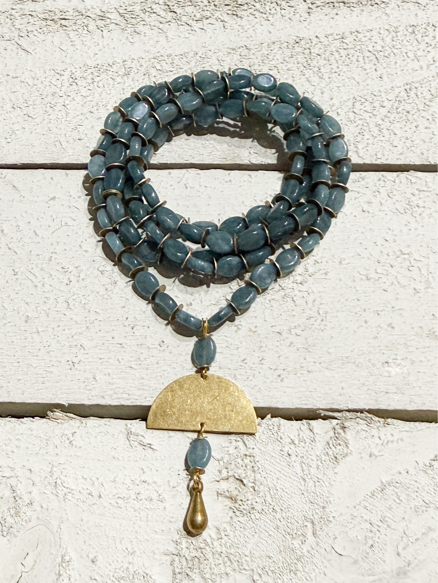 Collar verde piedra ovalada