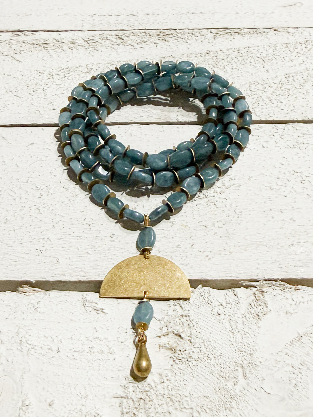 Collar verde piedra ovalada