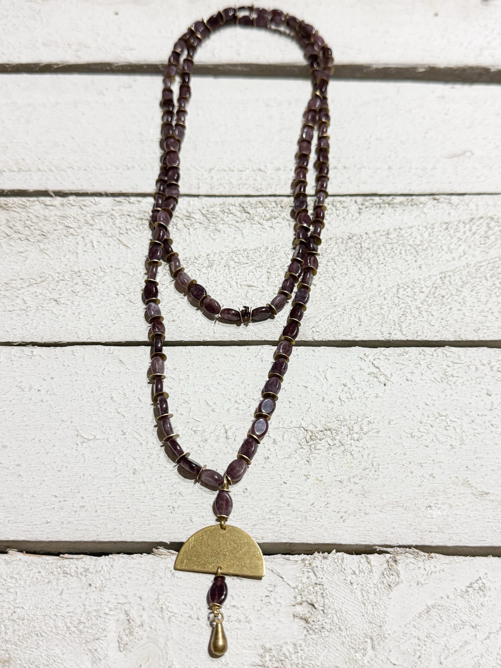 Collar marrón piedra ovalada