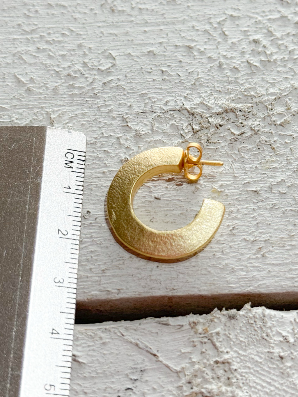 Pendientes aro anchos dorado mate