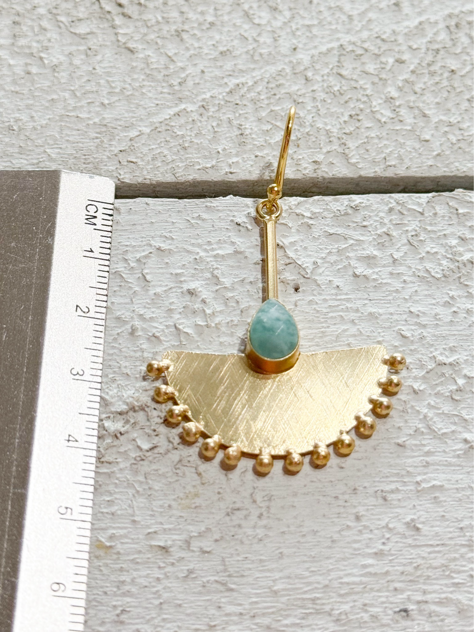 Pendientes abanico amazonita dorado mate