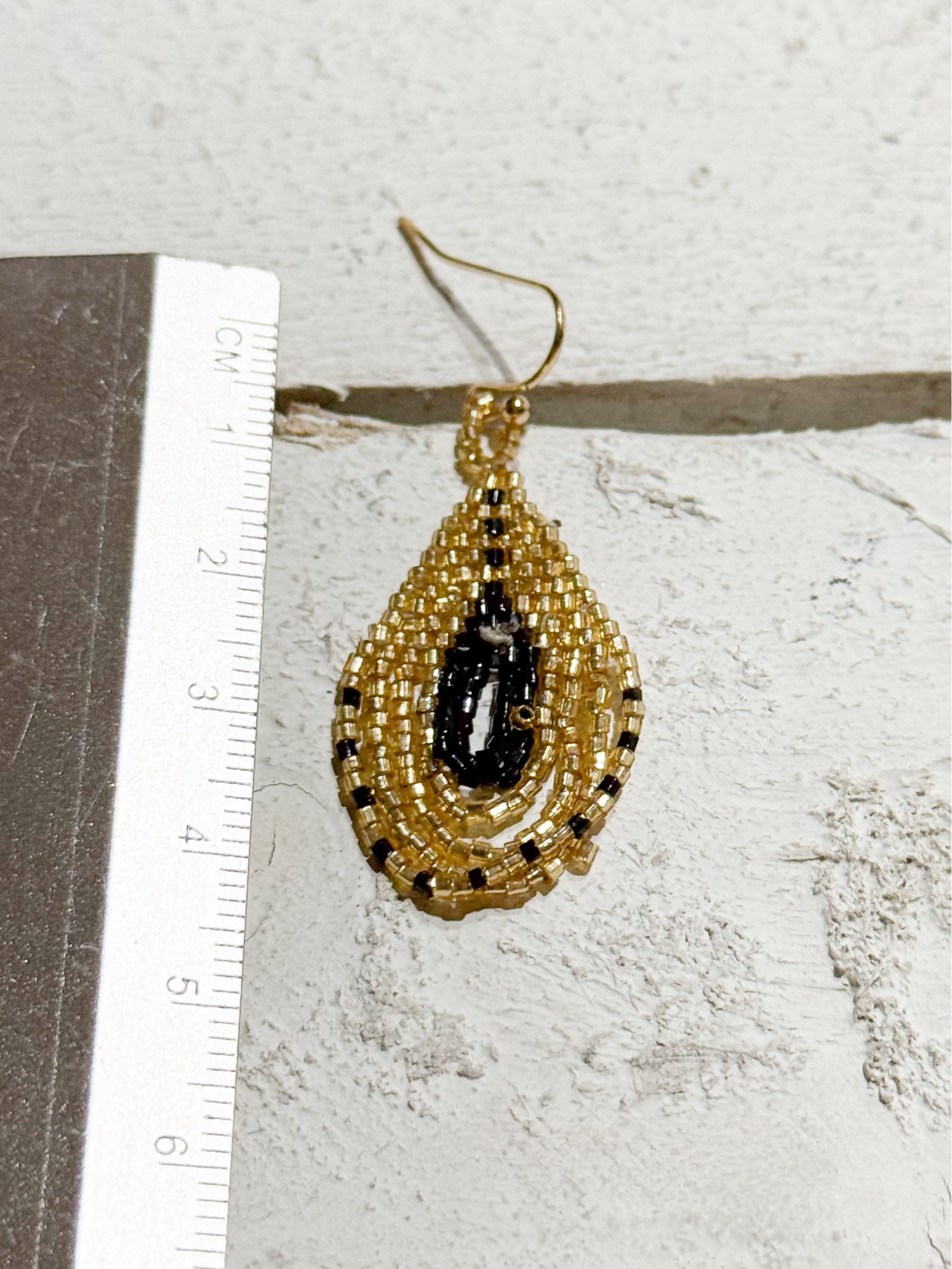 Pendientes miyuki gota dorados