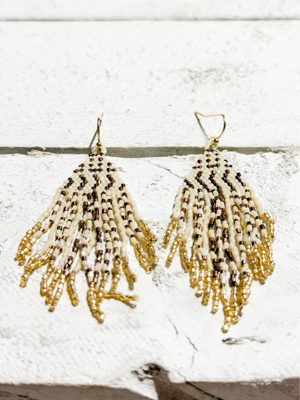 Pendientes miyuki zigzag natural