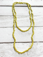 Collar largo amarillo