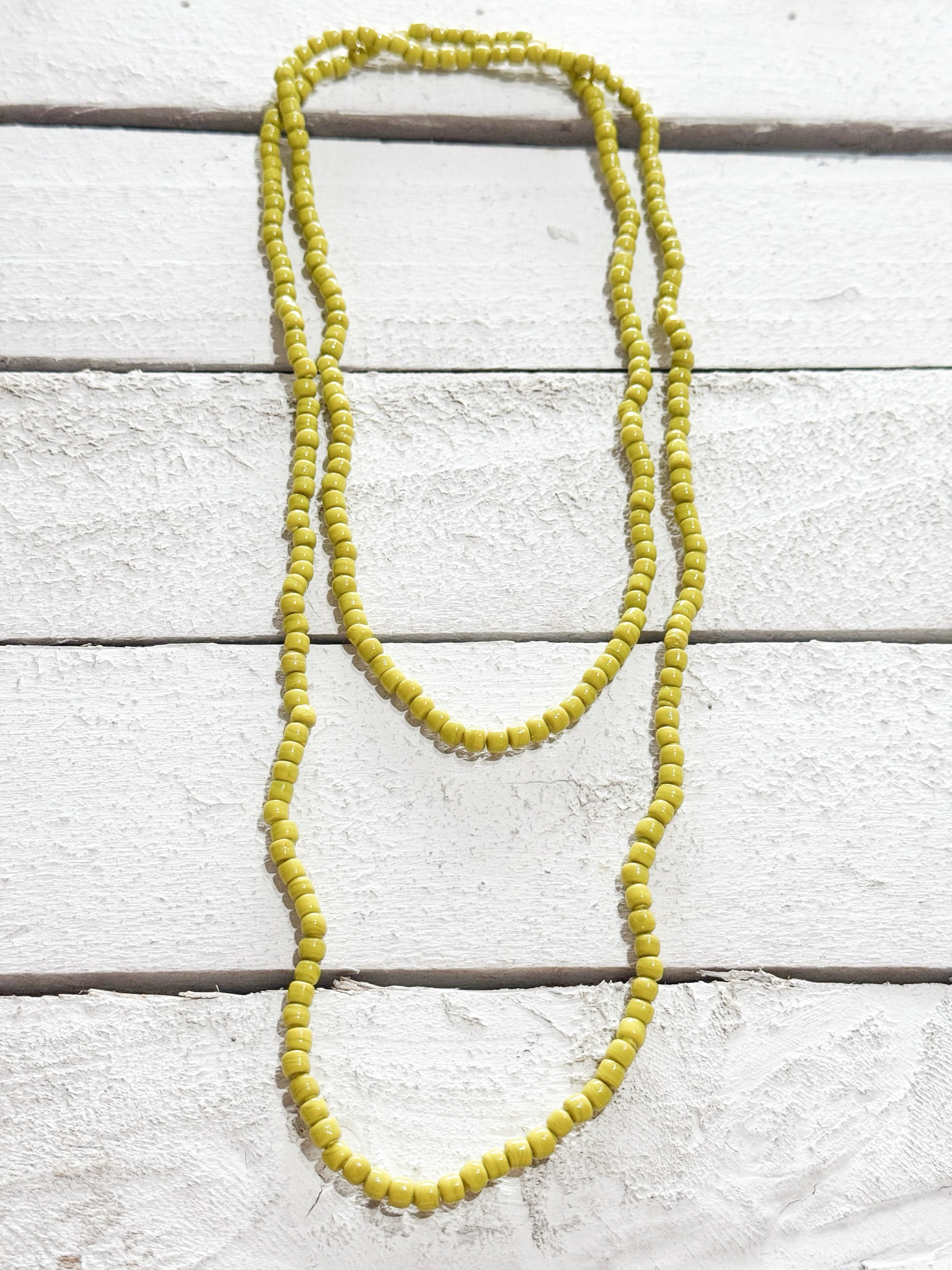 Collar largo amarillo