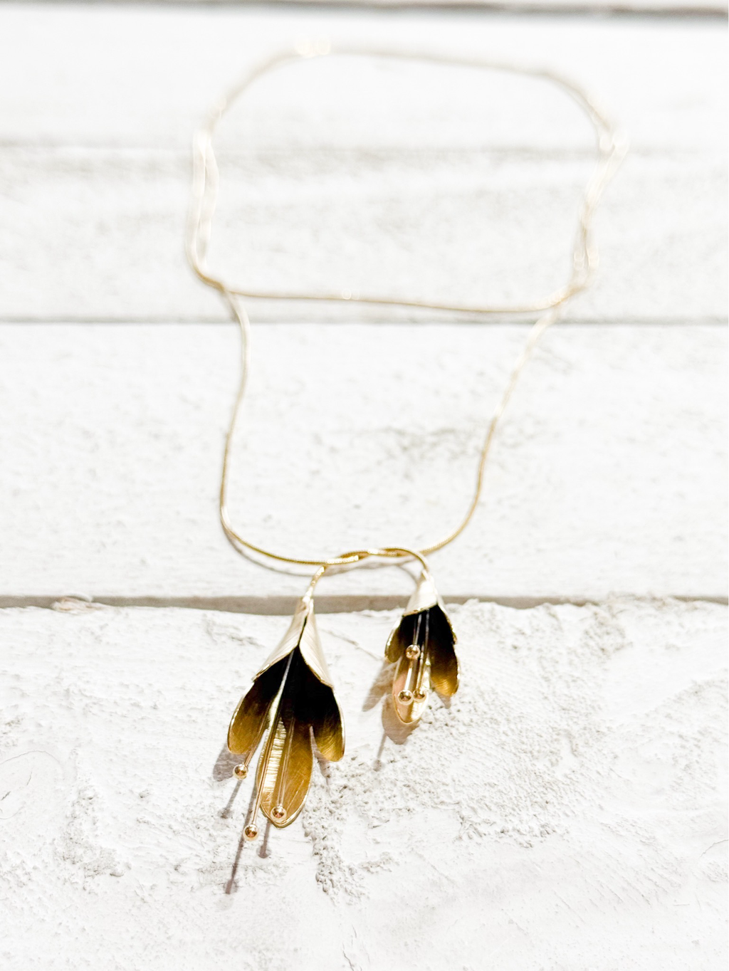 Collar abierto flores