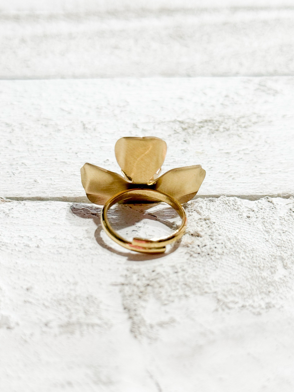 Anillo flor cuatro pétalos