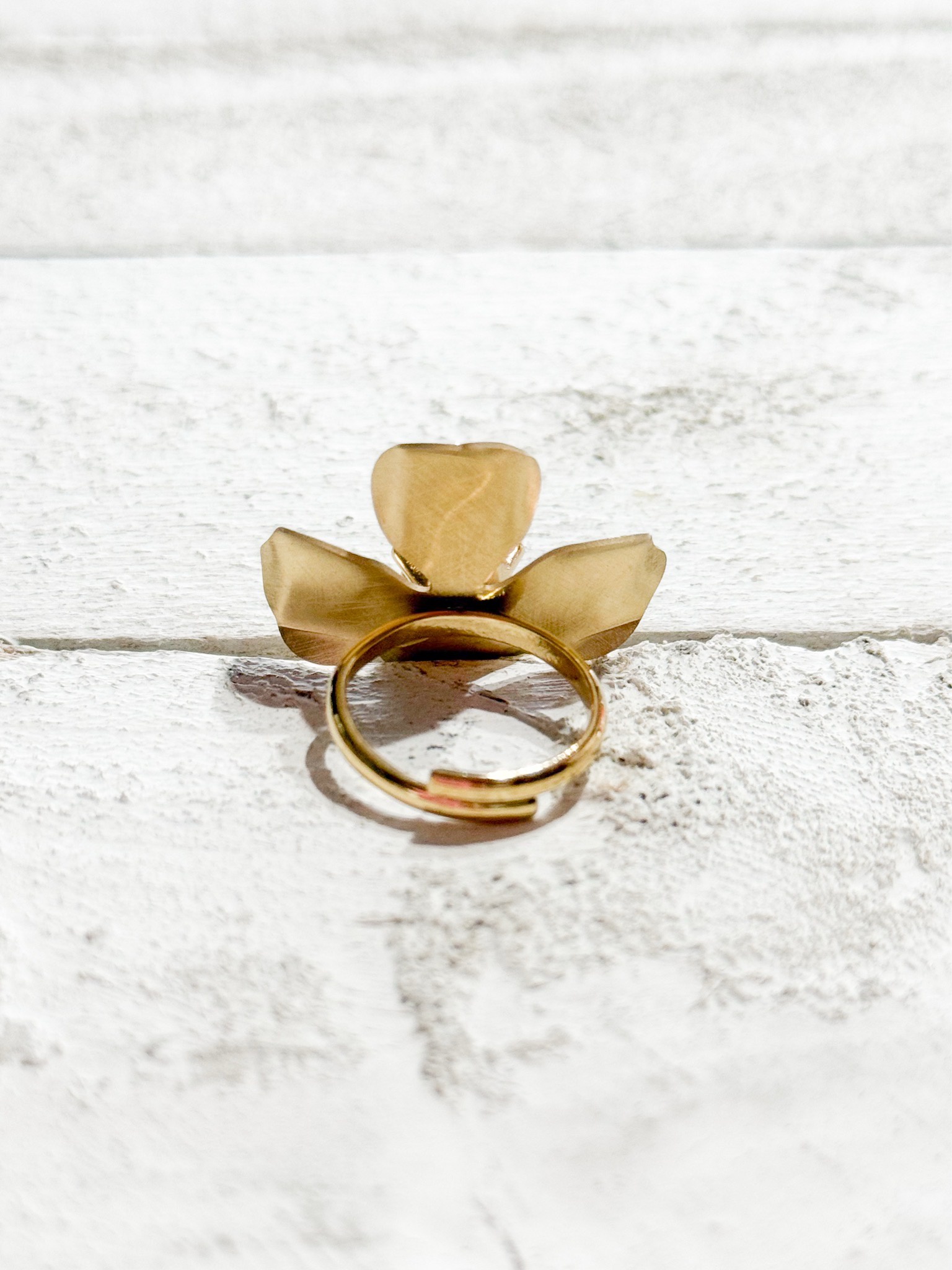 Anillo flor cuatro pétalos