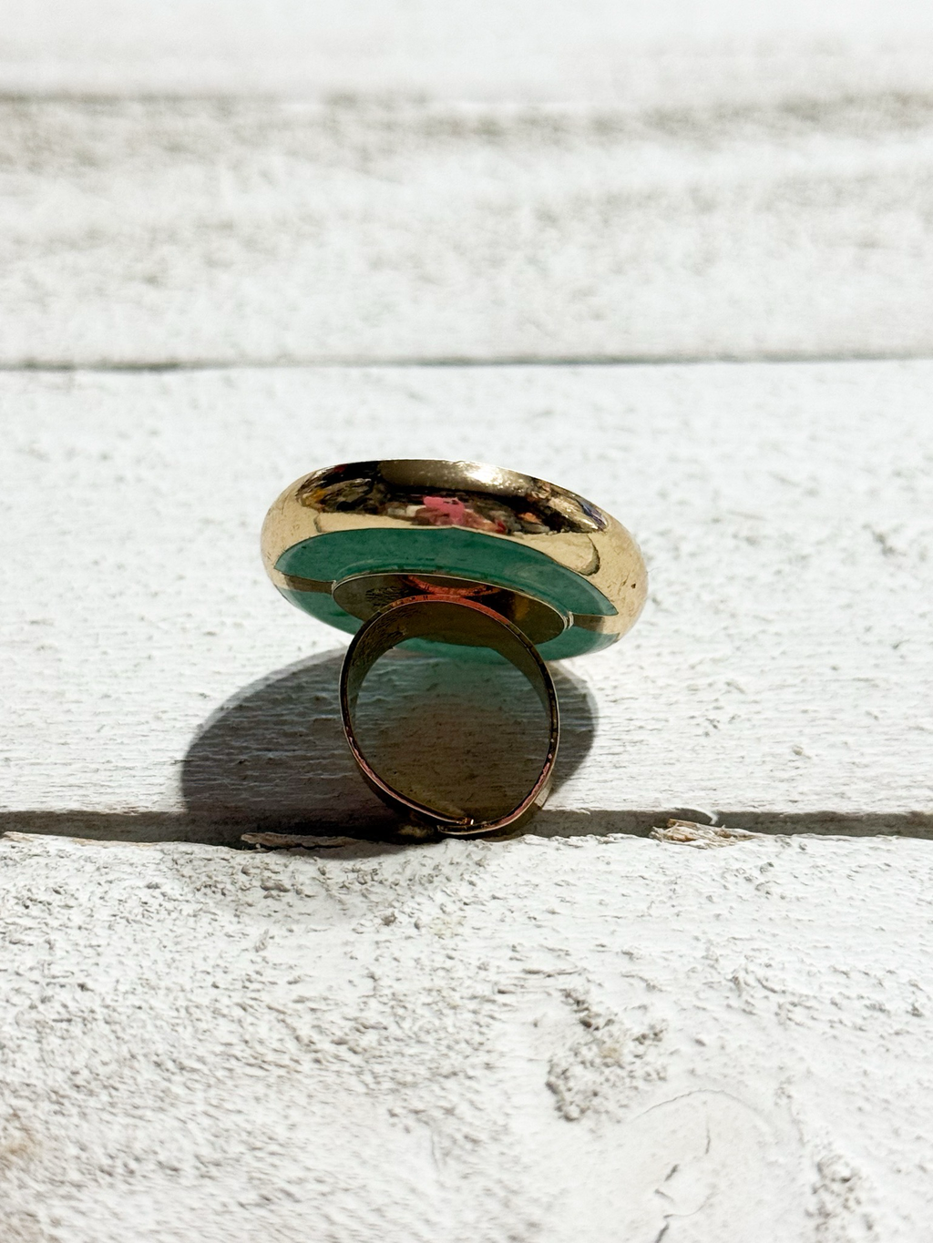 Anillo piedra verde irregular