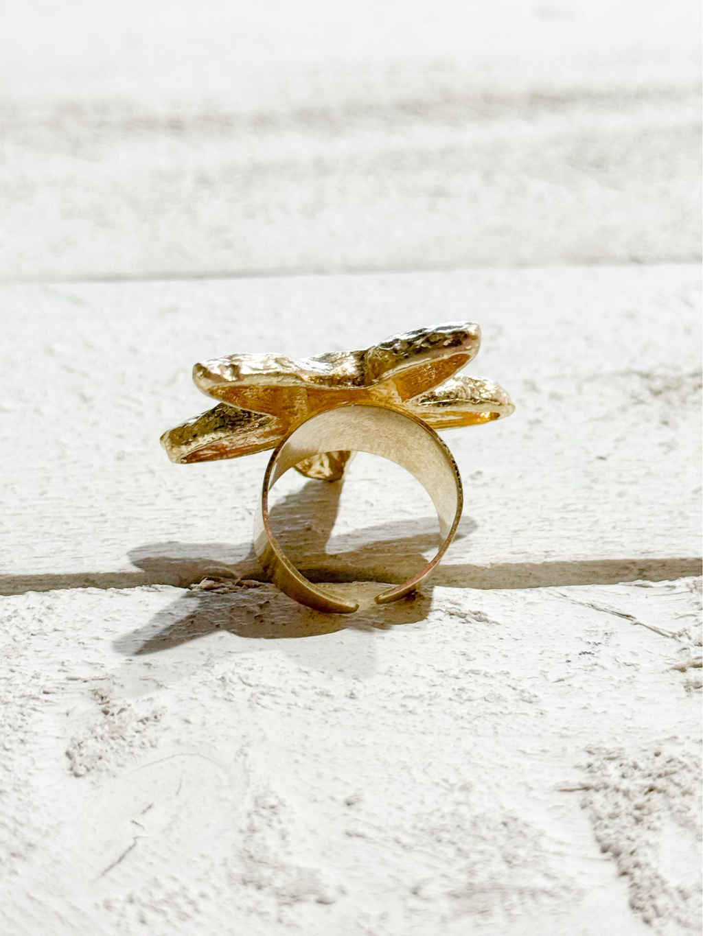 Anillo estrella dorada elástico