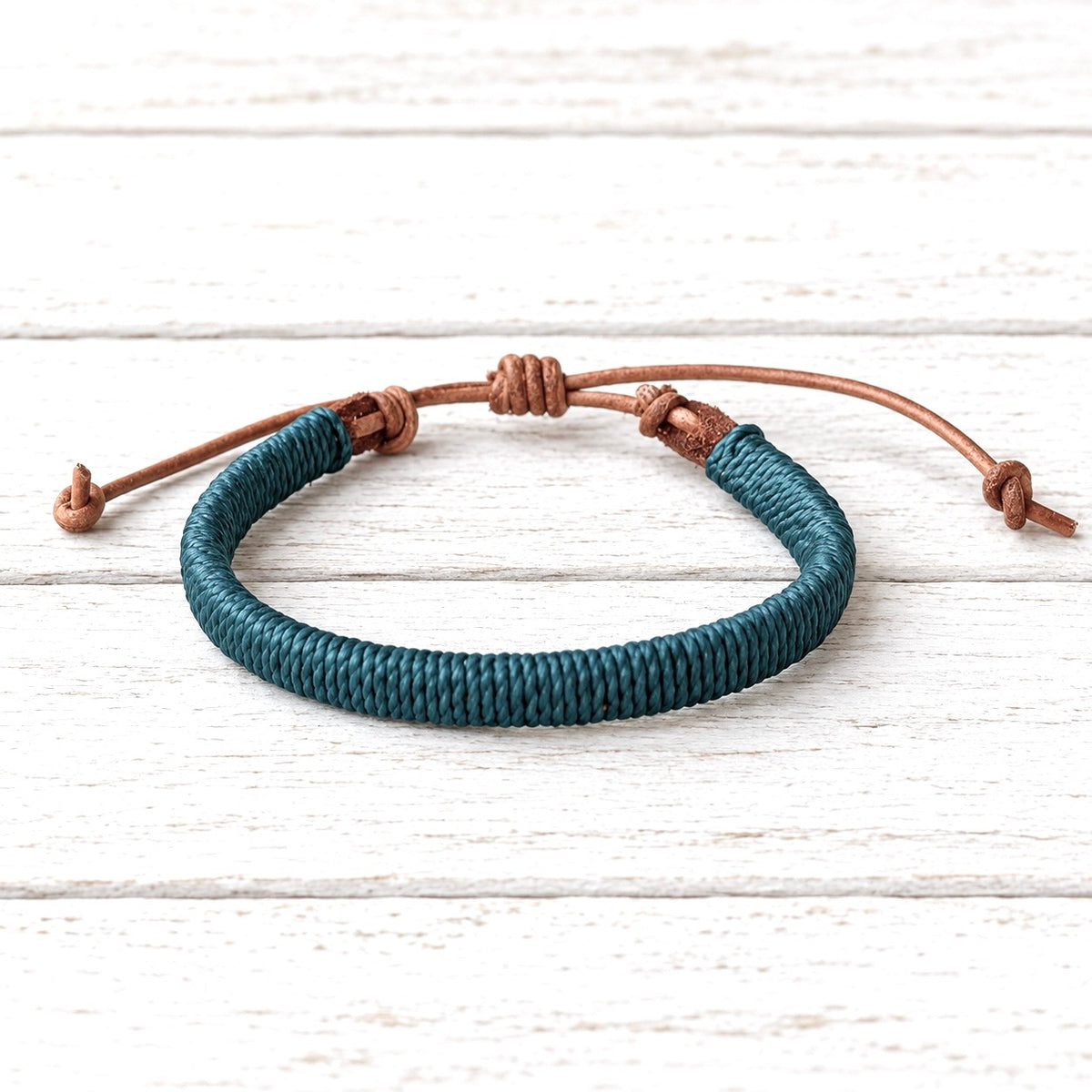 Pulsera cuero plano plomo
