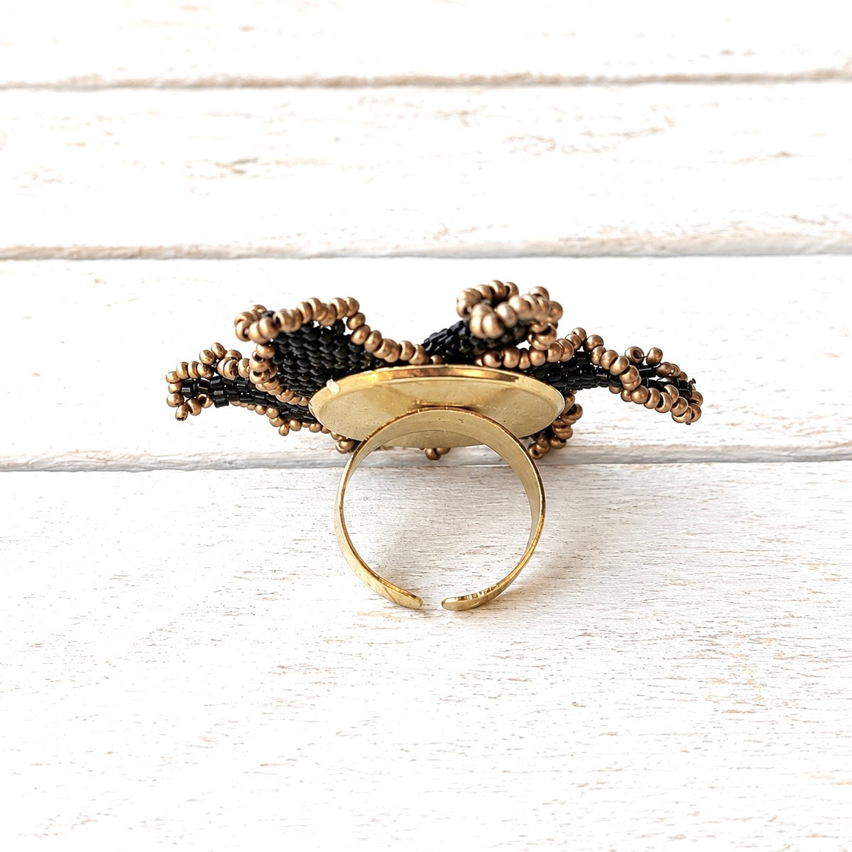 Anillo flor Miyuki negro
