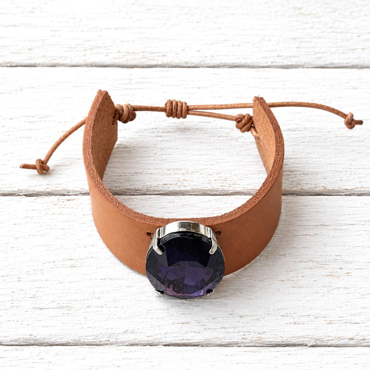 Pulsera cuero ancho pedrusco
