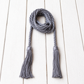 Collar cinturón pompones gris