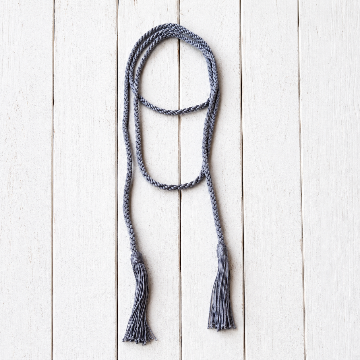 Collar cinturón pompones gris