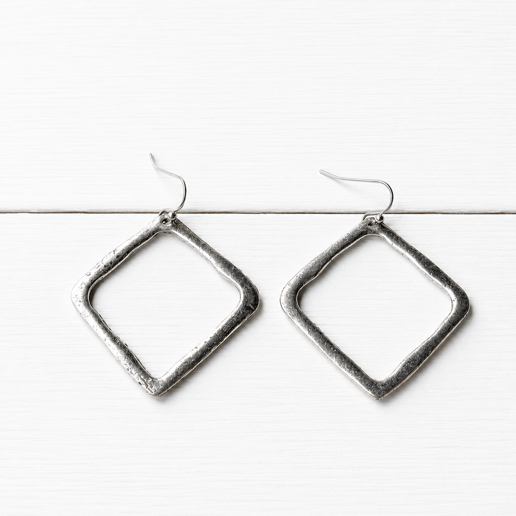 Pendientes rombo ancho plateado