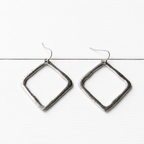 Pendientes rombo ancho plateado