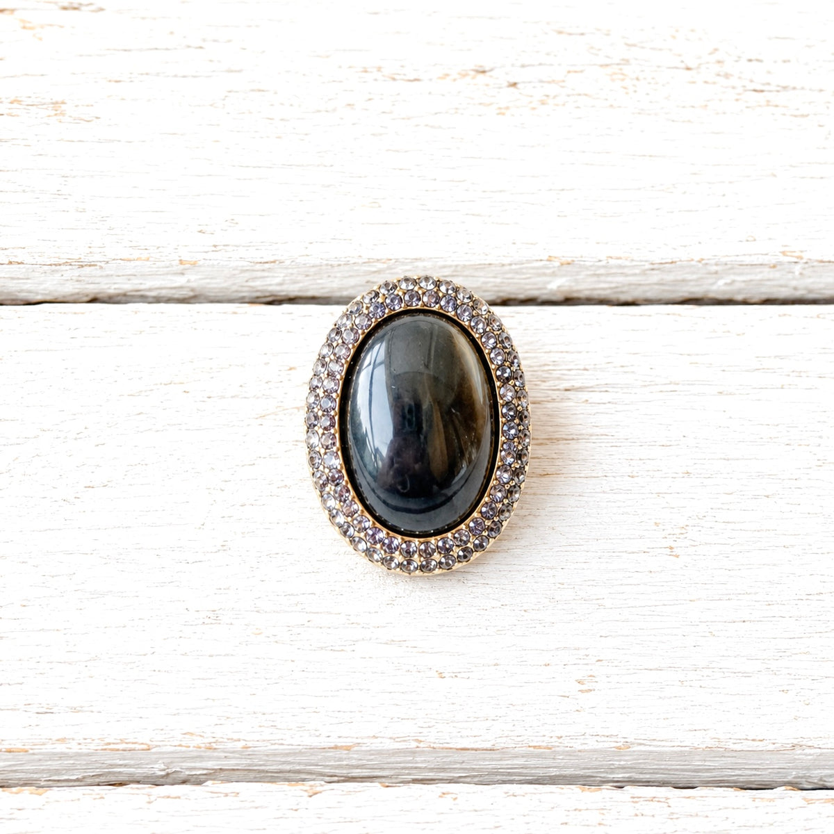 Anillo strass y resina gris