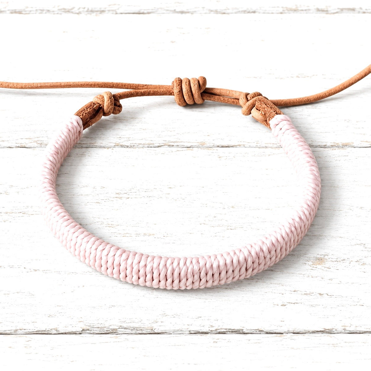 Pulsera cuero plano rosa