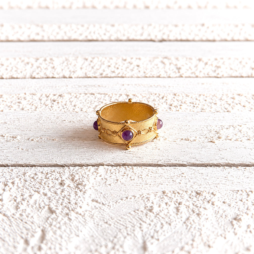 Anillo amatista palacio