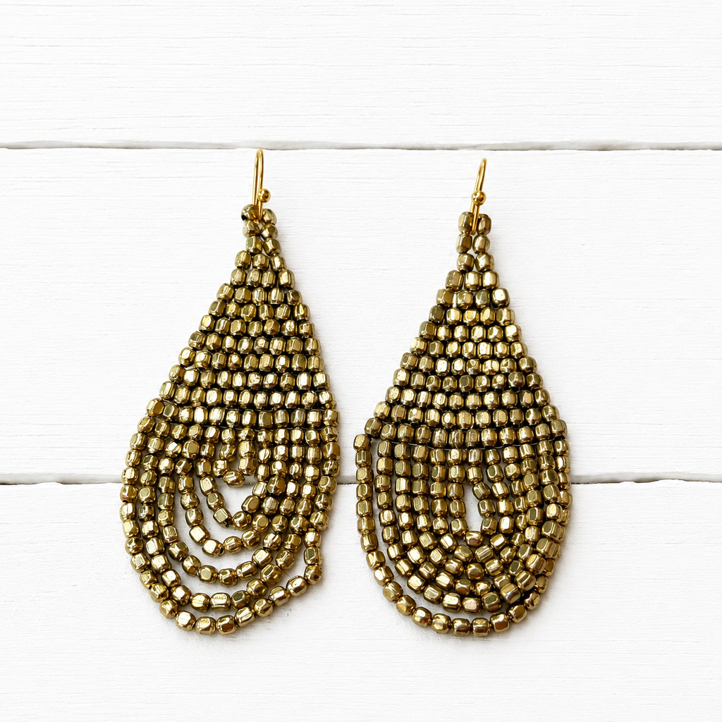 Pendientes cortina gota dorados
