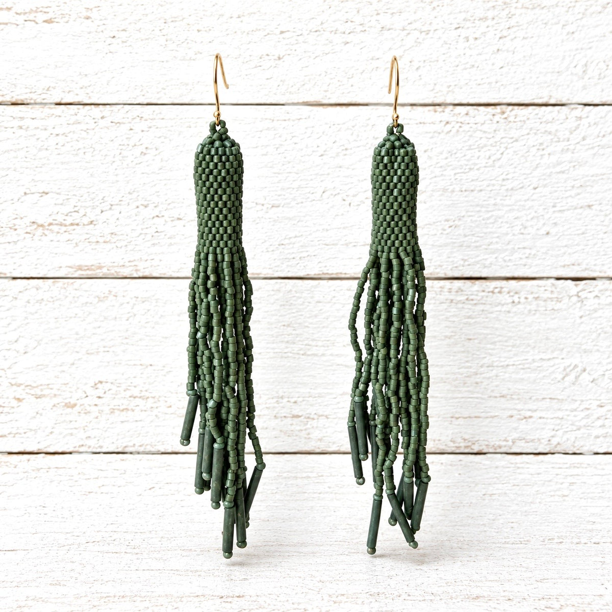 Pendientes pompón Miyuki verde