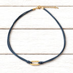 Gargantilla rectangular azul