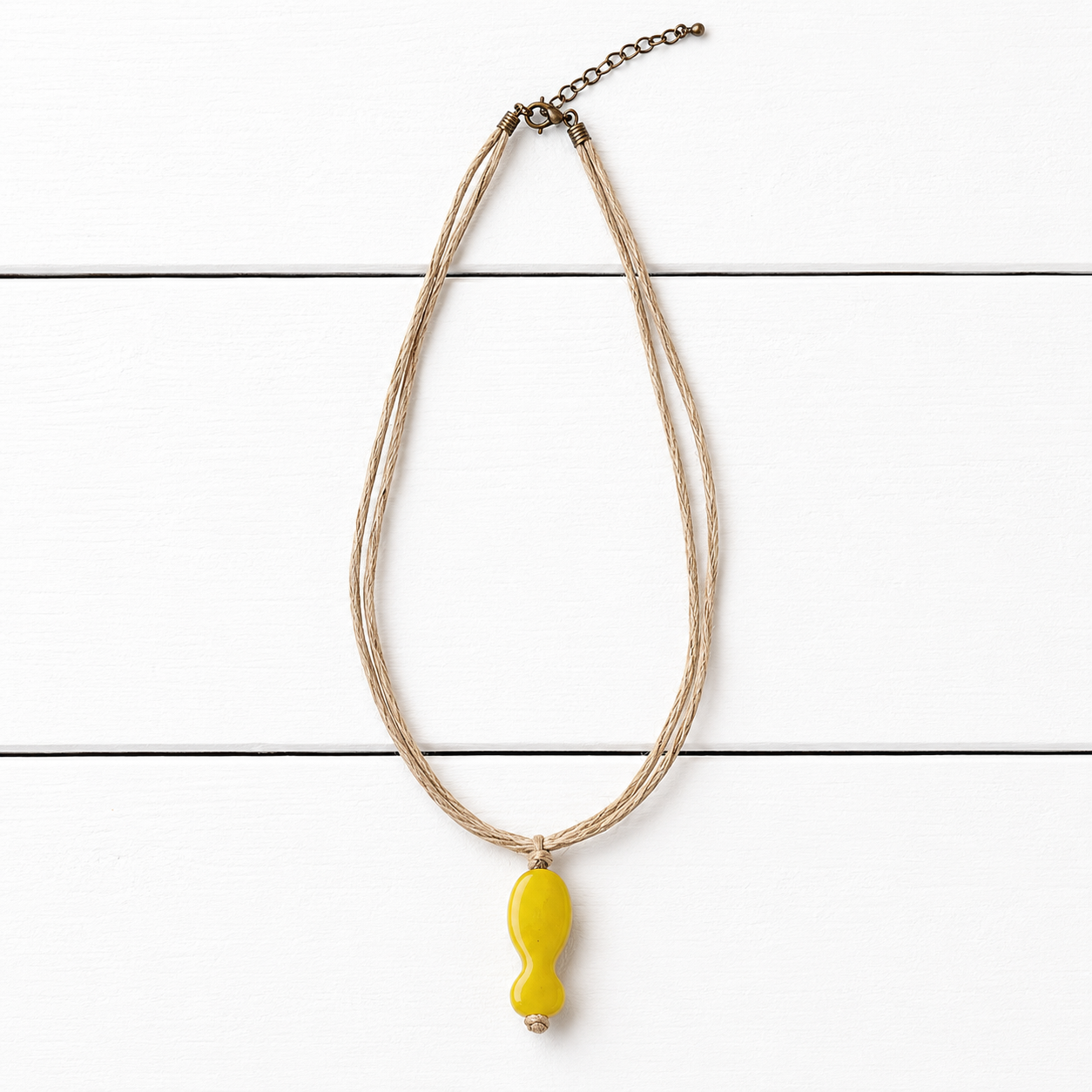 Gargantilla cáñamo pez amarillo