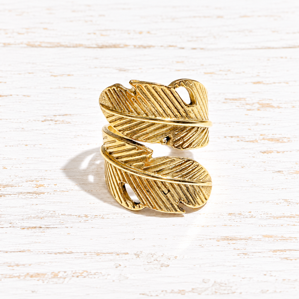 Anillo pluma dorado latón