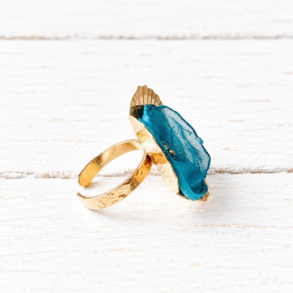 Anillo flor tela