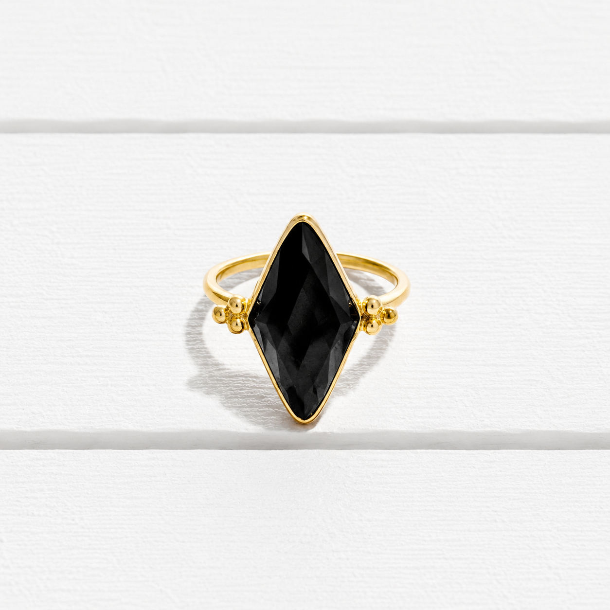 Anillo rombo piedra negra