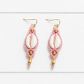 Pendientes macramé concha rosa