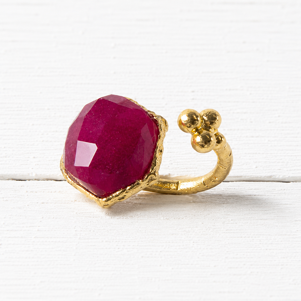 Anillo abierto guinda