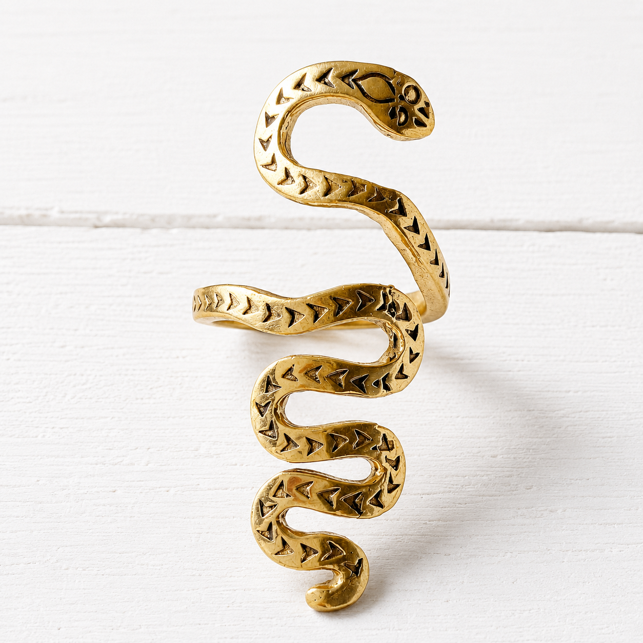 Anillo serpiente latón dorado