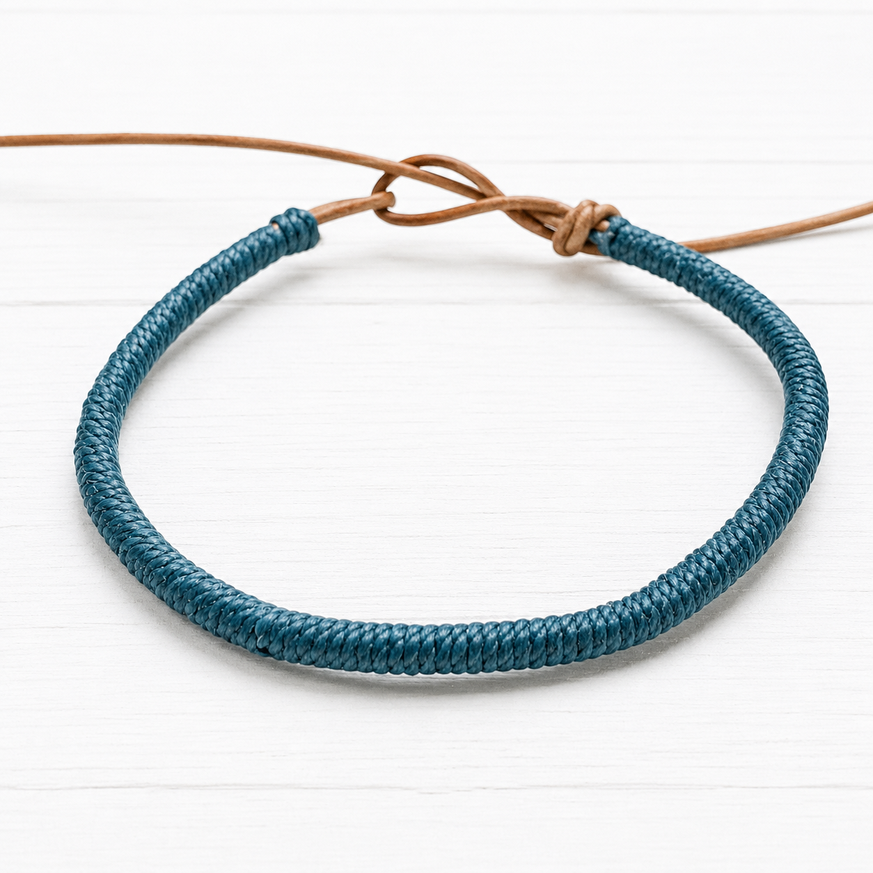 Pulsera cuero azul