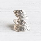 Anillo hoja metal plateado