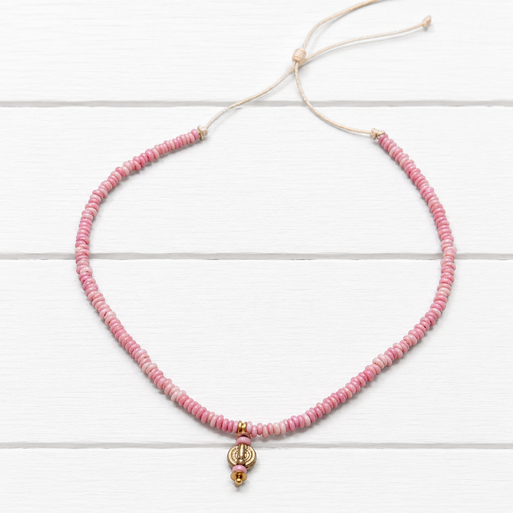 Gargantilla rosa colgante