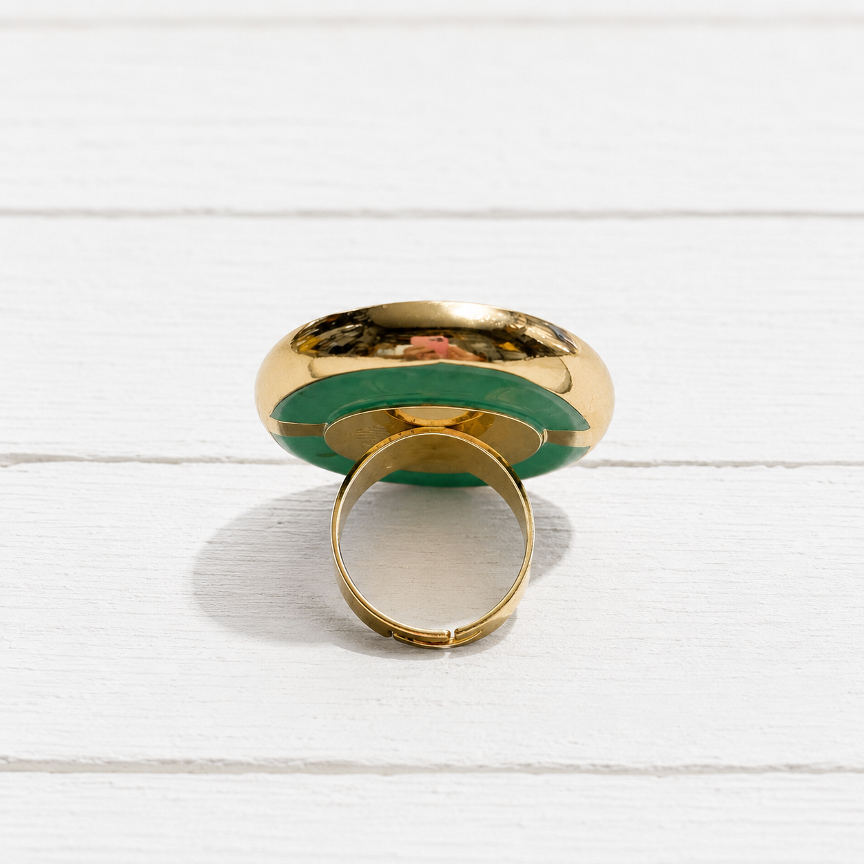 Anillo piedra verde irregular